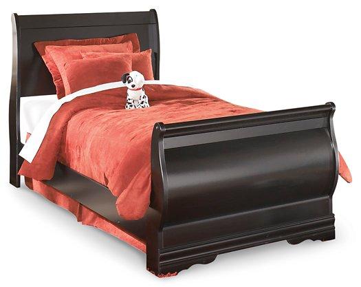 Huey Vineyard Bedroom Set - Royal Furniture & Gifts (MI) - Multi Location