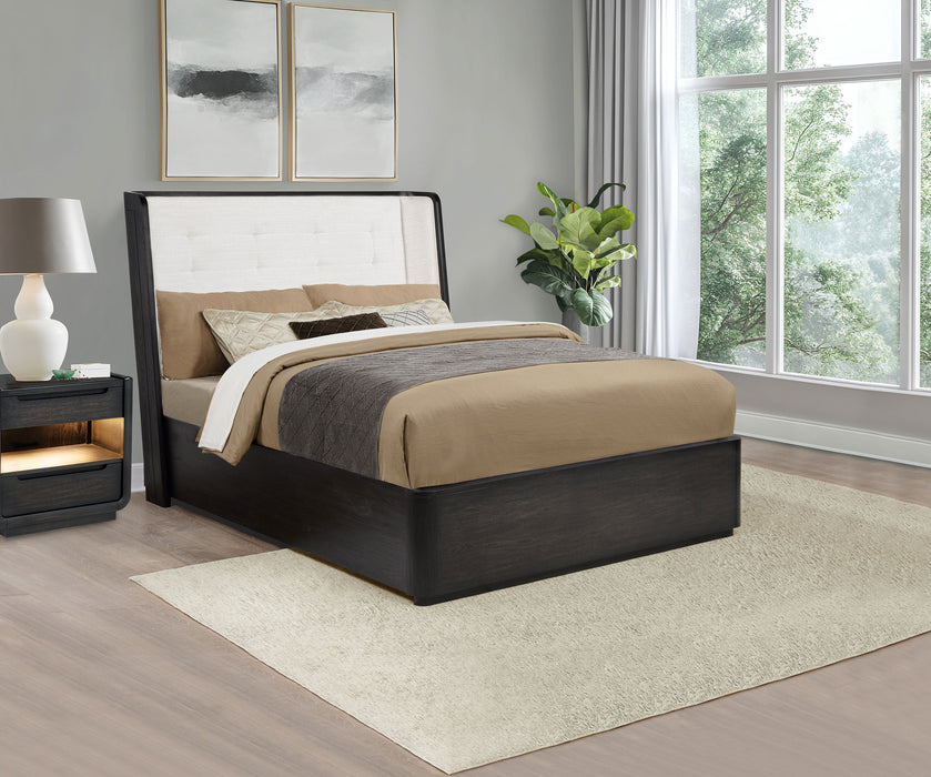 Leandro Wingback Bed - Royal Furniture & Gifts (MI) - Multi Location