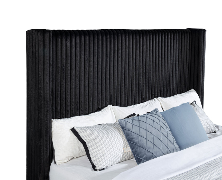 Centergrove Wingback TV Bed - Royal Furniture & Gifts (MI) - Multi Location