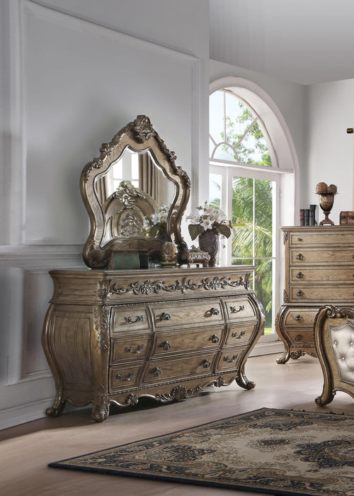 Ragenardus Vintage Oak Dresser - Royal Furniture & Gifts (MI) - Multi Location