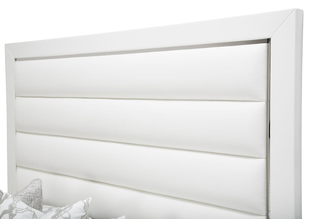 State St Queen Upholstered Panel Bed in Glossy White - Royal Furniture & Gifts (MI) - Multi Location