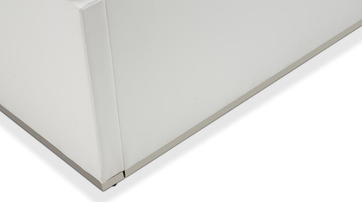 State St Queen Upholstered Panel Bed in Glossy White - Royal Furniture & Gifts (MI) - Multi Location