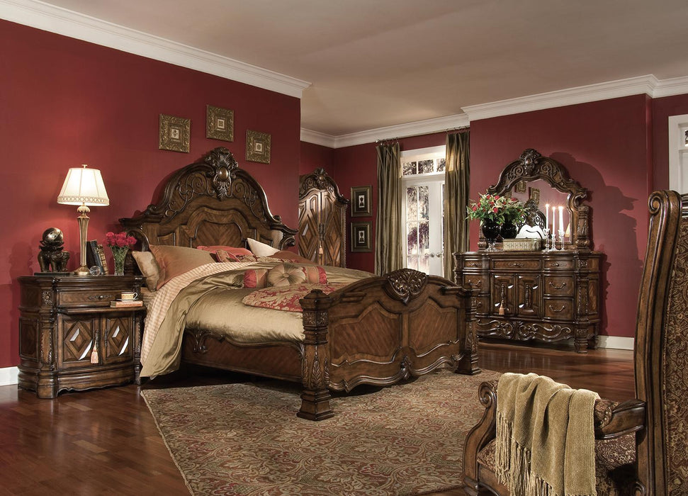 Windsor Court California King Mansion Bed in Vintage Fruitwood 70000CKMB-54 - Royal Furniture & Gifts (MI) - Multi Location