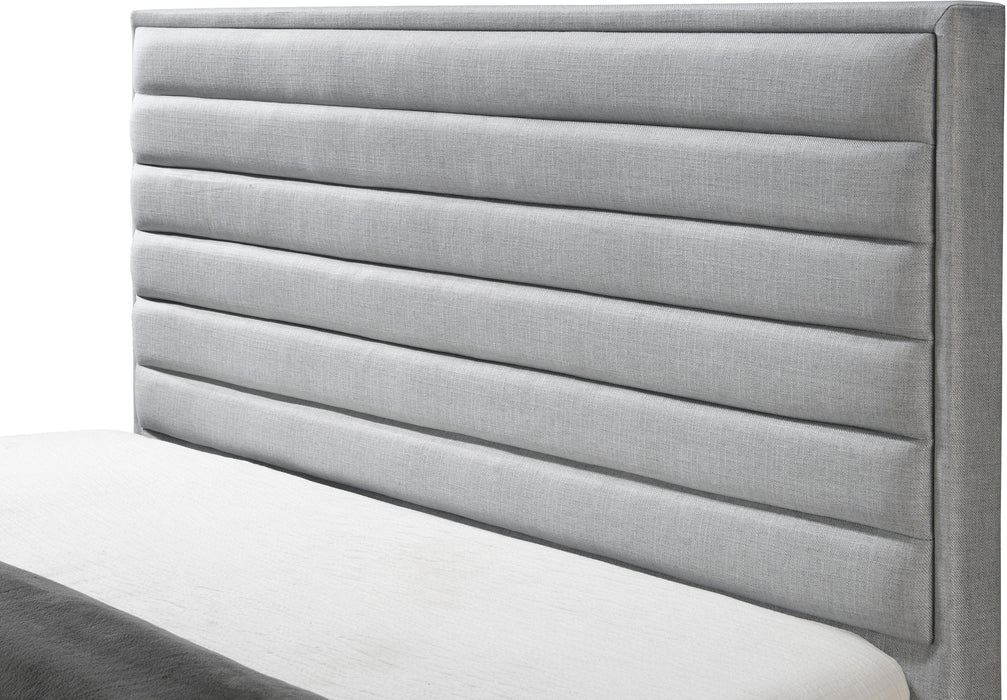 Hunter Grey Linen King Bed - Royal Furniture & Gifts (MI) - Multi Location