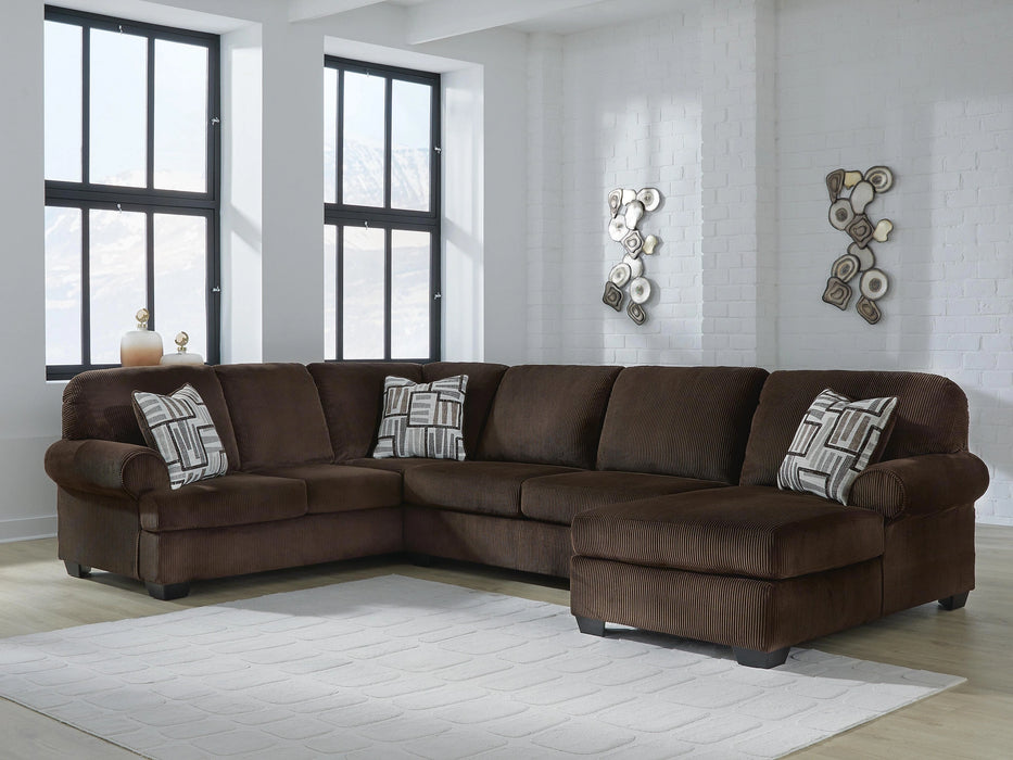 Kimlee Sectional with Chaise